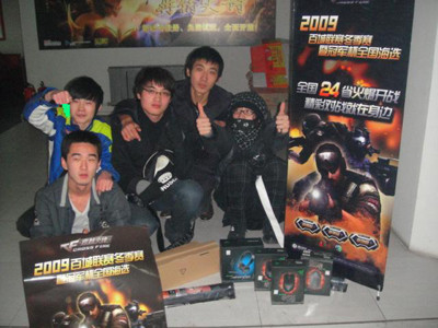 标准的碾压比赛！ deokdam 的滑板鞋在所有 Way 和 KT Rolster 的推动下表现出色，将所有 Way 的分数扳平